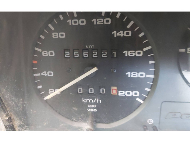 Zpětné zrcátko  Volkswagen Polo II 86C 2F 1992  87001239, 88471405  