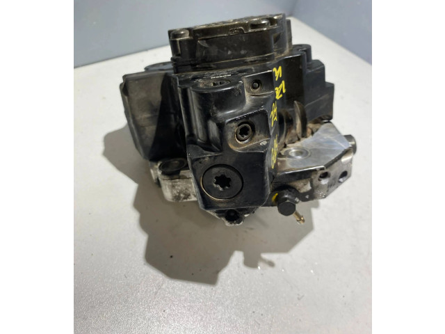 Vstřikovací čerpadlo 8689591, 050530   Volvo S80  pro naftový motor 2.4  