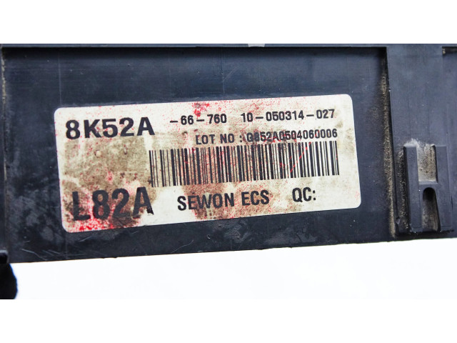   Pojistková skříňka 8K52A66760   KIA Carnival 2002