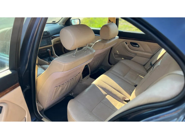Vstřikovací lišta 1437442, 1438949   BMW 5 E39  pro benzínový motor 2.5 256S5 M54B25