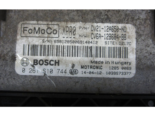 Řídící jednotka 0261S10744   Ford B-MAX 2013