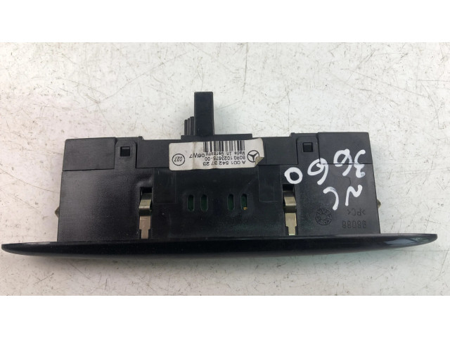 Дисплей    A0015423723   Mercedes-Benz CLS C219