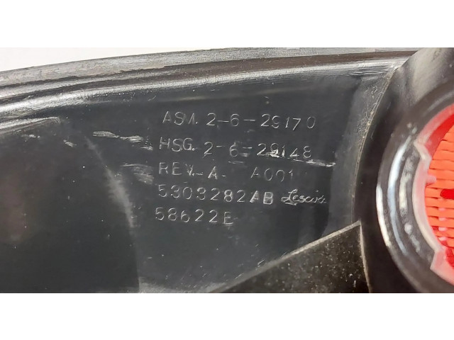 Задний фонарь правый 5303282AB    Chrysler Stratus   1995-2001 года