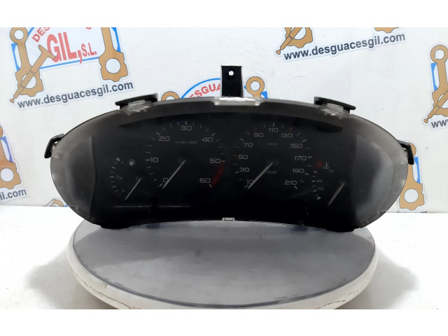Přístrojová deska  Peugeot 206 2001 9645096080, 109850  