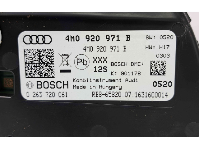 Přístrojová deska  Audi Q7 4M 2015 4M0920971B  