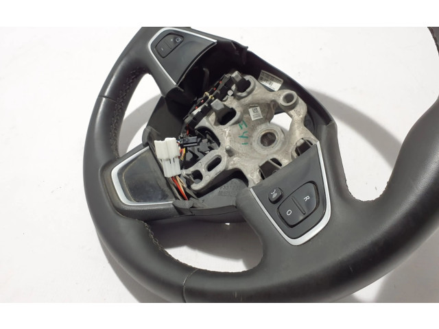 Руль Renault Clio IV  2012 - - года 484005241R      