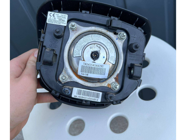 Подушка безопасности водителя 569001W100HU, 1W56900030   KIA Rio