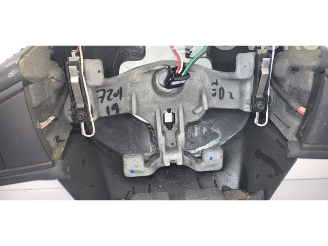 Volant Renault Megane III 2010 484306291R  