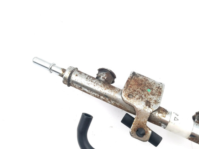 Vstřikovač 4M8G9D280AA, L36113150   Mazda 6  pro benzínový motor 1.8 L813 1.8