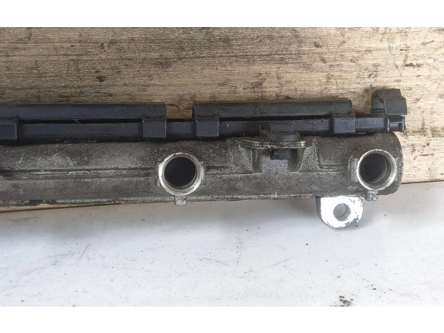 Топливная рампа 036133319   Volkswagen Bora  