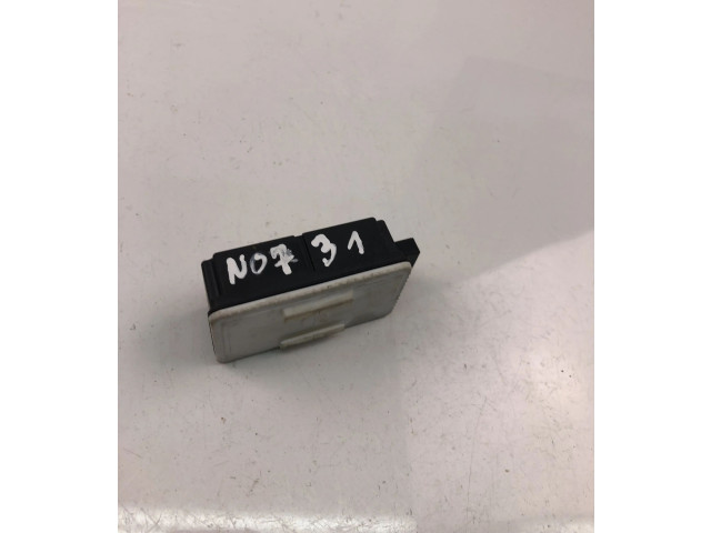 Другие блоки управления / модули 3716052R00, NO731   Suzuki Swift