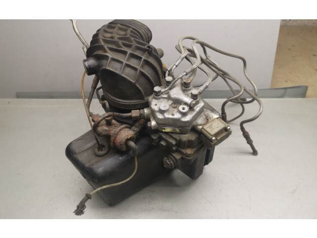 Vstřikovací lišta 034133837K, 2437020005   Audi 80 90 S2 B4     
