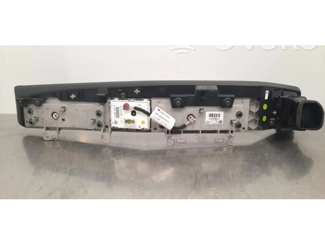 Дисплей    9848049880   Opel Astra L