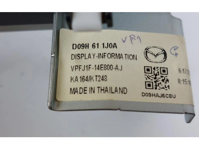 Дисплей    D09H611J0A   Mazda CX-3