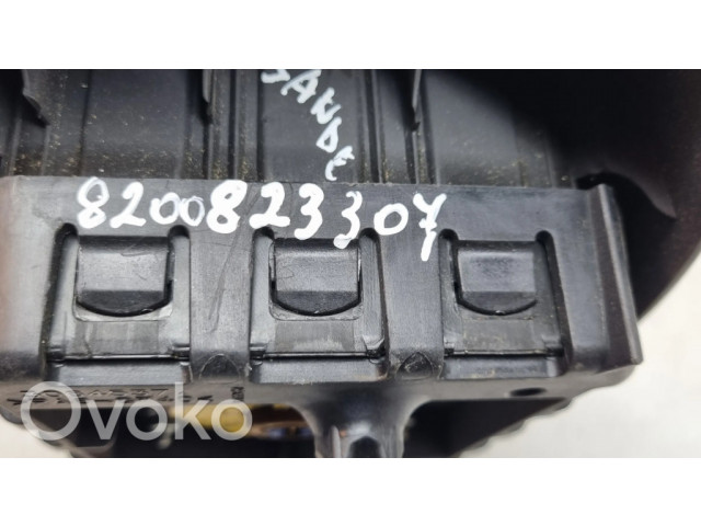 Подушка безопасности водителя 8200823307   Dacia Sandero