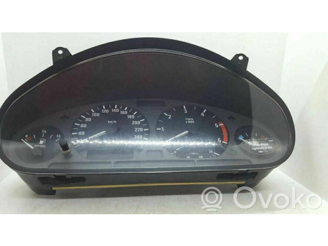 Přístrojová deska  BMW 3 E36 1991 110008463107, 8364380  