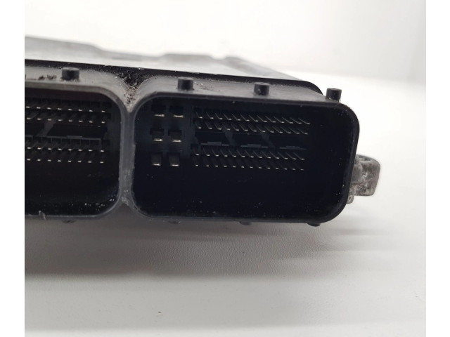 Блок управления двигателя     31272462AA, 0281012765    Volvo XC70 