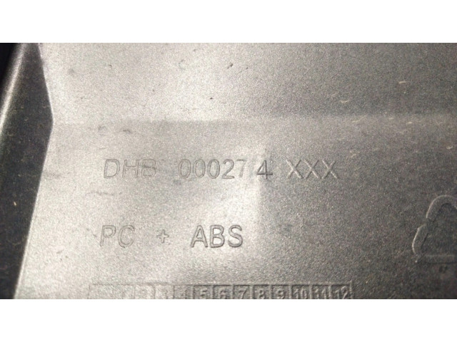 Передняя решётка Land Rover Discovery 3 - LR3 2005-2009 года DHB000274XXX      