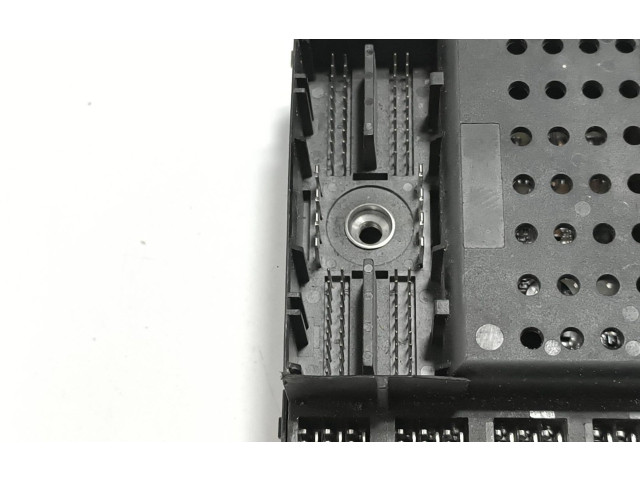 Блок предохранителей 30679527, 03W515   Volvo V70    