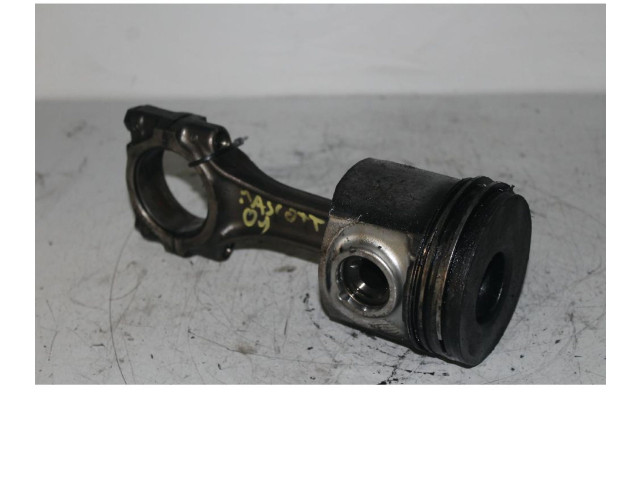  Поршень с шатуном 814043C   Renault Mascott  