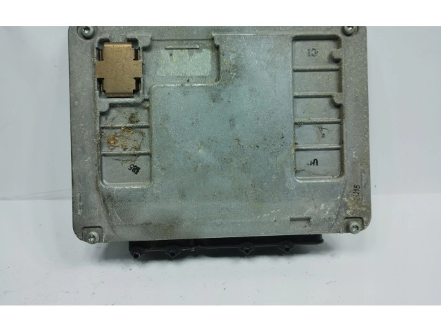 Pojistková skříňka Блок управления двигателем ECU    Skoda Fabia Mk2 (5J) 2010