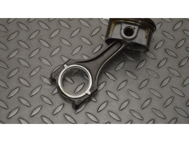  Поршень MDC.HA 400A4815  Porsche 911 991  
