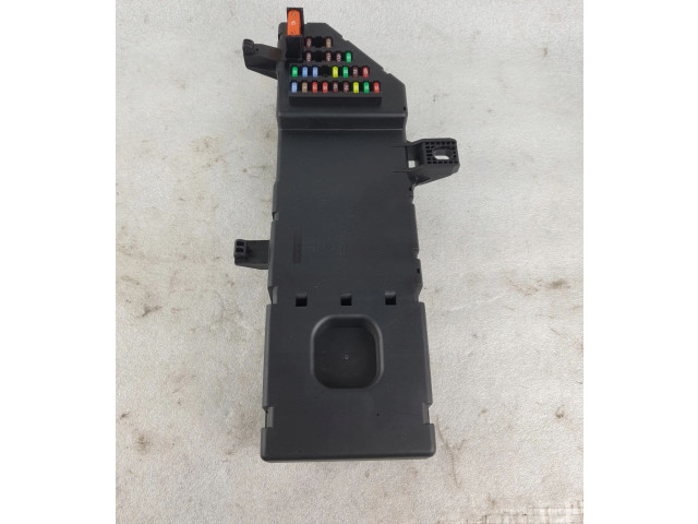 Блок предохранителей 12768955   Cadillac BLS    