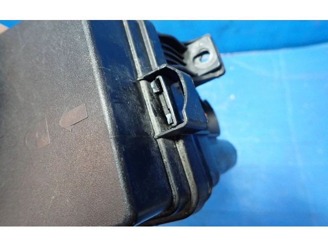 Блок предохранителей     Opel Antara    