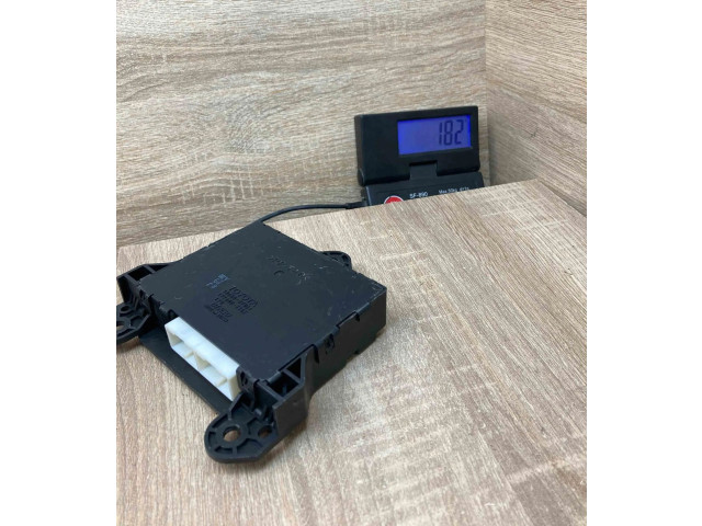 Блок управления климат-контролем 8865047051   Toyota Prius (XW20)