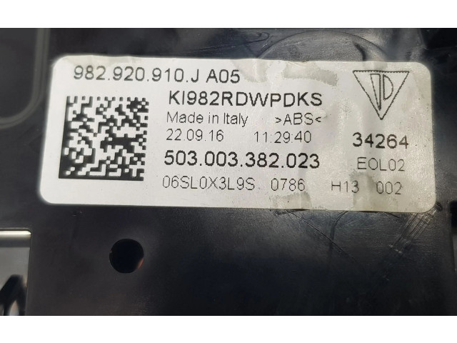 Přístrojová deska  Porsche Cayman 982 2016 982920910J, 982920910J  