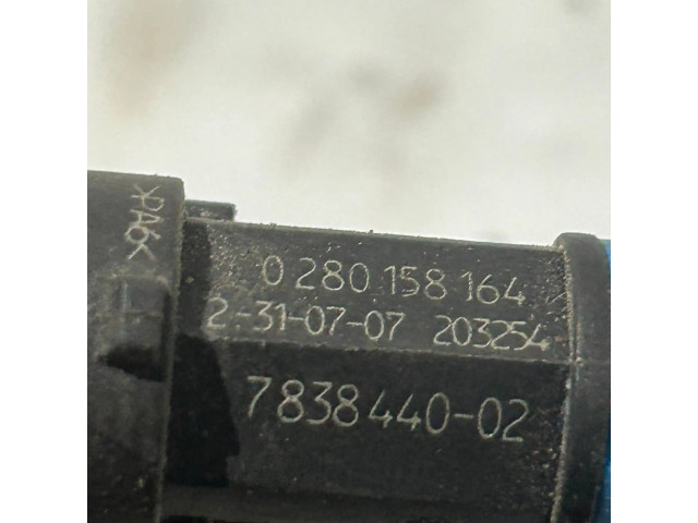 Vstřikovač 7838440, 310707   BMW M3  pro benzínový motor 3.0  