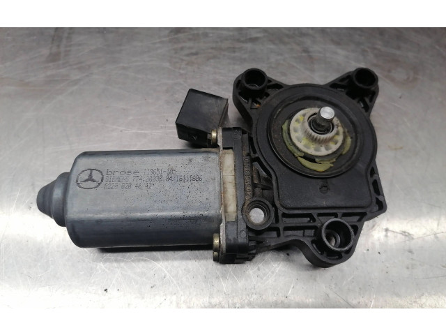 Zámek zadních dveří A2208204642   Mercedes-Benz C W203 2003