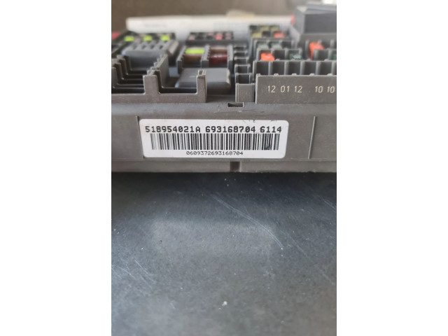   Pojistková skříňka 518954021A, 693168704   BMW X5 E70 2009