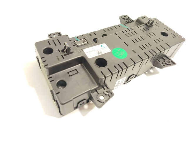 Přístrojová deska  Lynk & co 01 2022 8892280194, P8892280194  