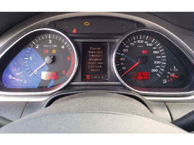 Přístrojová deska  Audi Q7 4L 2007 4L0920830H, 503000737601  