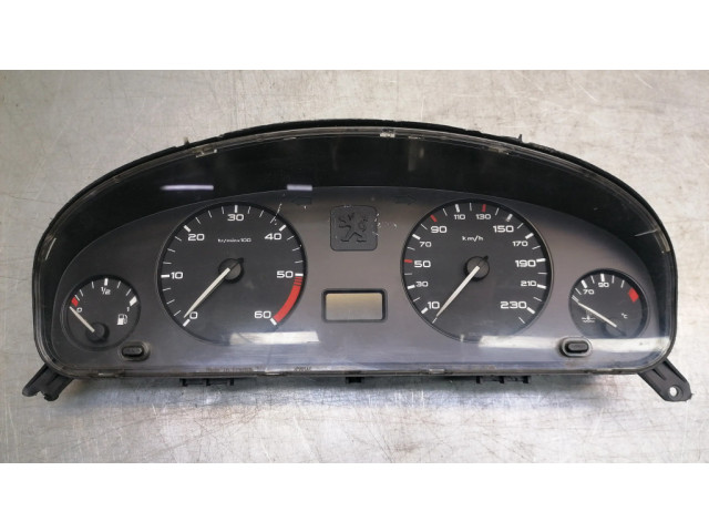 Přístrojová deska  Peugeot 607 2006 81115607  