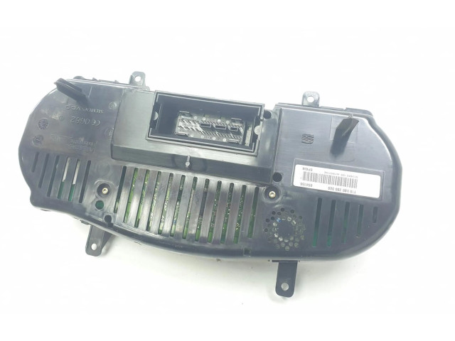 Přístrojová deska  Seat Toledo III (5P) 2006 5P0920823B, 5P0920823B  