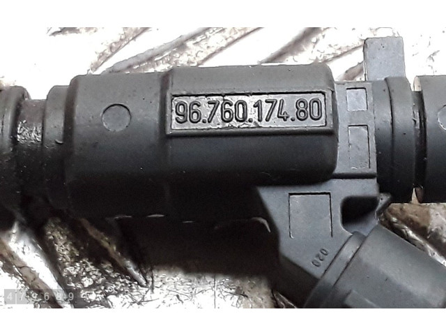 Vstřikovač 9676017480   Peugeot 208     