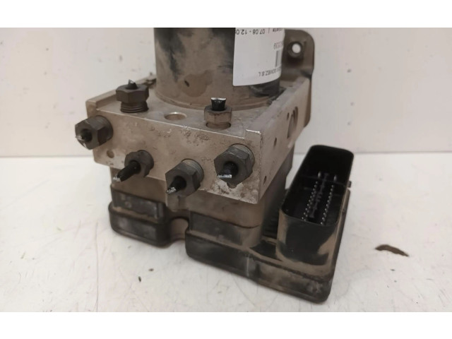 Jednotka ABS 8V512M110AD   Ford Fiesta 2009