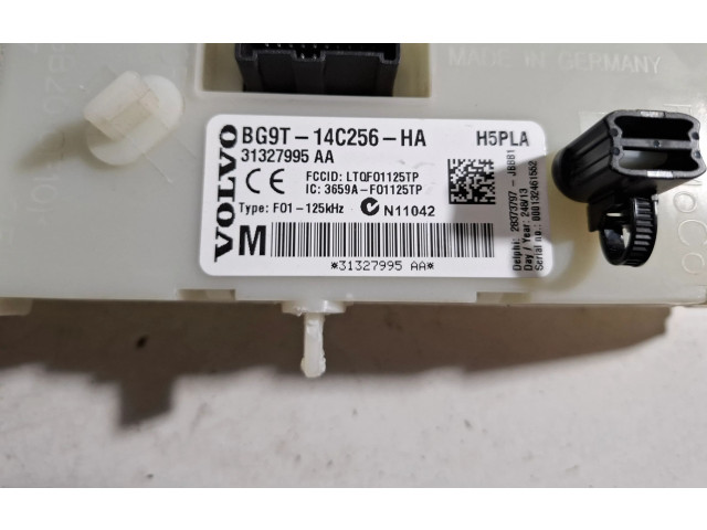   Pojistková skříňka 31327995   Volvo V60 2014
