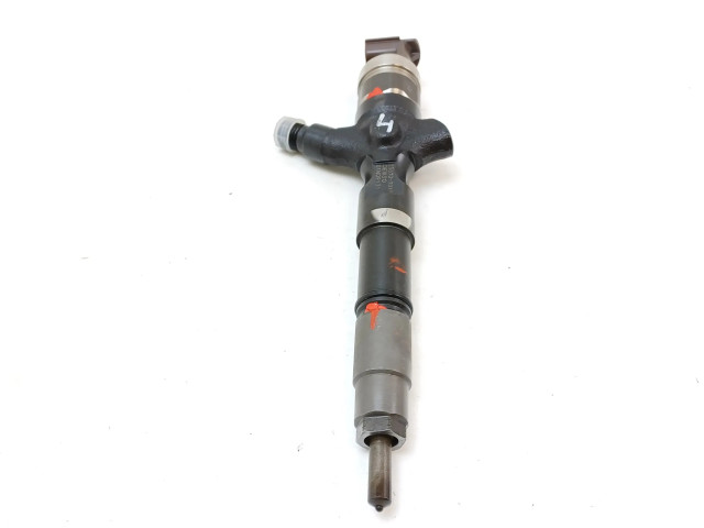 Форсунка 2367030400    Toyota Hilux (AN10, AN20, AN30) для дизельного двигателя  3