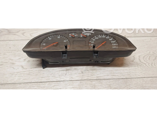 Панель приборов 110008960045   Volkswagen PASSAT B5.5       