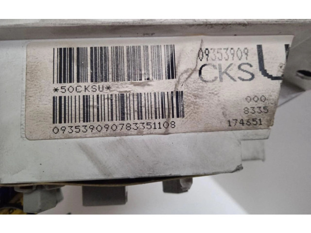 Přístrojová deska  Opel Sintra  09353909  