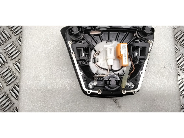 Подушка безопасности водителя P31418061, 31418061   Volvo V70