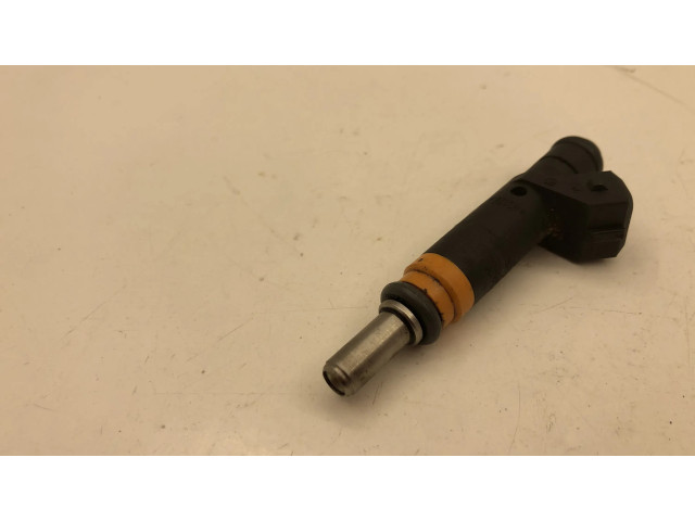Vstřikovač 7506924   BMW 7 E65 E66  pro benzínový motor 4.4 N62 B44 A 