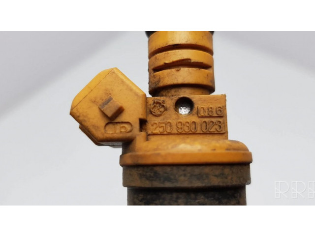 Форсунка 0250930023, 3531002500    Hyundai Atos Prime для бензинового двигателя  1