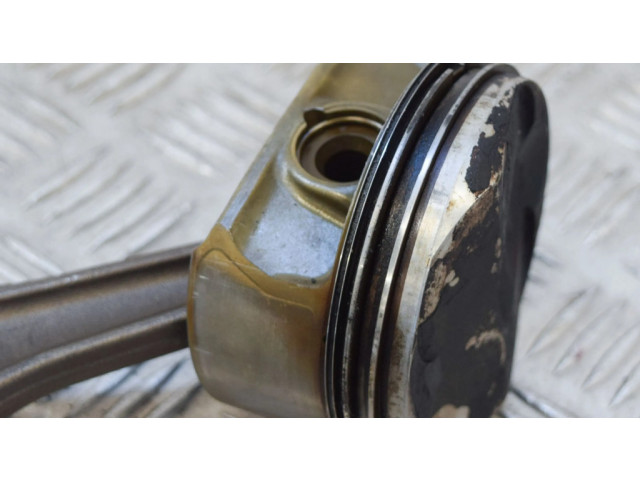 Píst 75244937521300   BMW 7 E65 E66  pro benzínový motor 6.0 N73 B60 A 