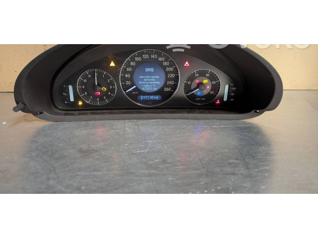 Přístrojová deska  Mercedes-Benz CLK A209 C209 2005 A2095407111, 110080282005  