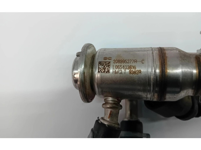 Vstřikovač 208995377R   Renault Captur     