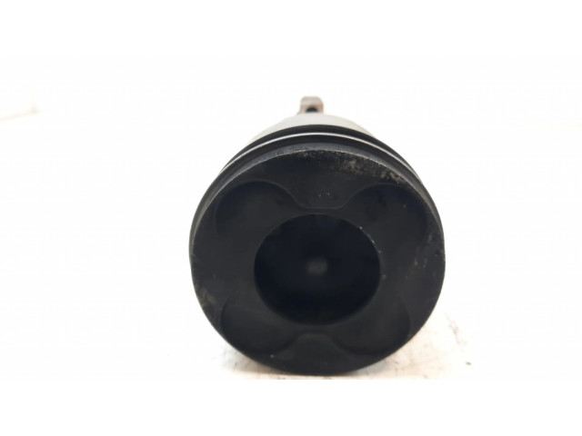  Поршень с шатуном M57D25 (256D2)   BMW 5 E60 E61 для дизельного двигателя 2.5